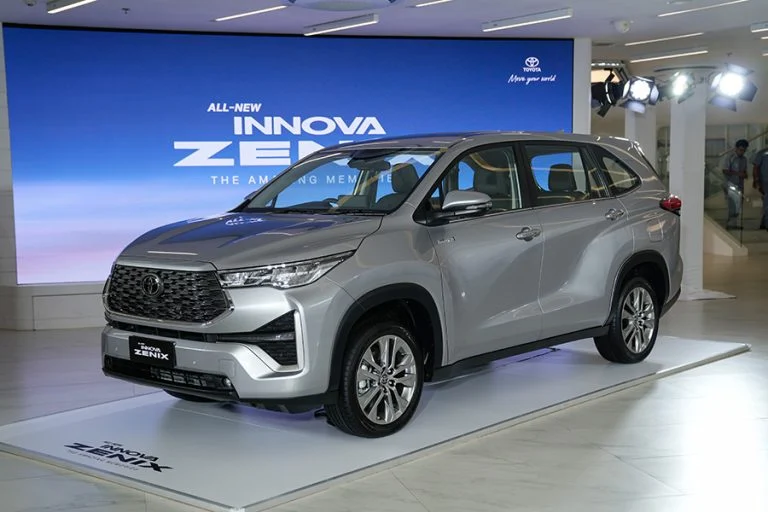 Bluebird Prime Hadirkan Toyota Innova Zenix HEV sebagai Armada Taksi Premium