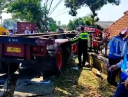 Detik-Detik Kecelakaan Maut di Pasuruan: Truk Rem Blong Tabrak Kendaraan dan Rumah, 4 Tewas