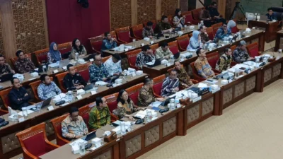 Komisi X DPR Dorong Kemendiktisaintek Tingkatkan Kesejahteraan Dosen untuk Perkuat Mutu Pendidikan Tinggi