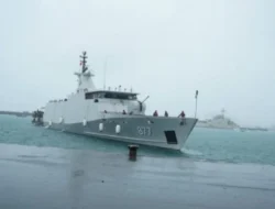 KRI Marlin-877 Berupaya Temukan 3 Penumpang KLM Nurul Salsa yang Disebut Berada Dekat Pulau Sanipa