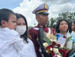 Momen Mendagri Tito Hampiri Anak Ferdy Sambo yang Dilantik Jadi Perwira Polri, Langsung Ajak Swafoto