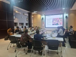 Penertiban Bangunan Liar di Cikampek: KAI dan Pemda Karawang Bersinergi Wujudkan Kawasan Publik Aman dan Nyaman