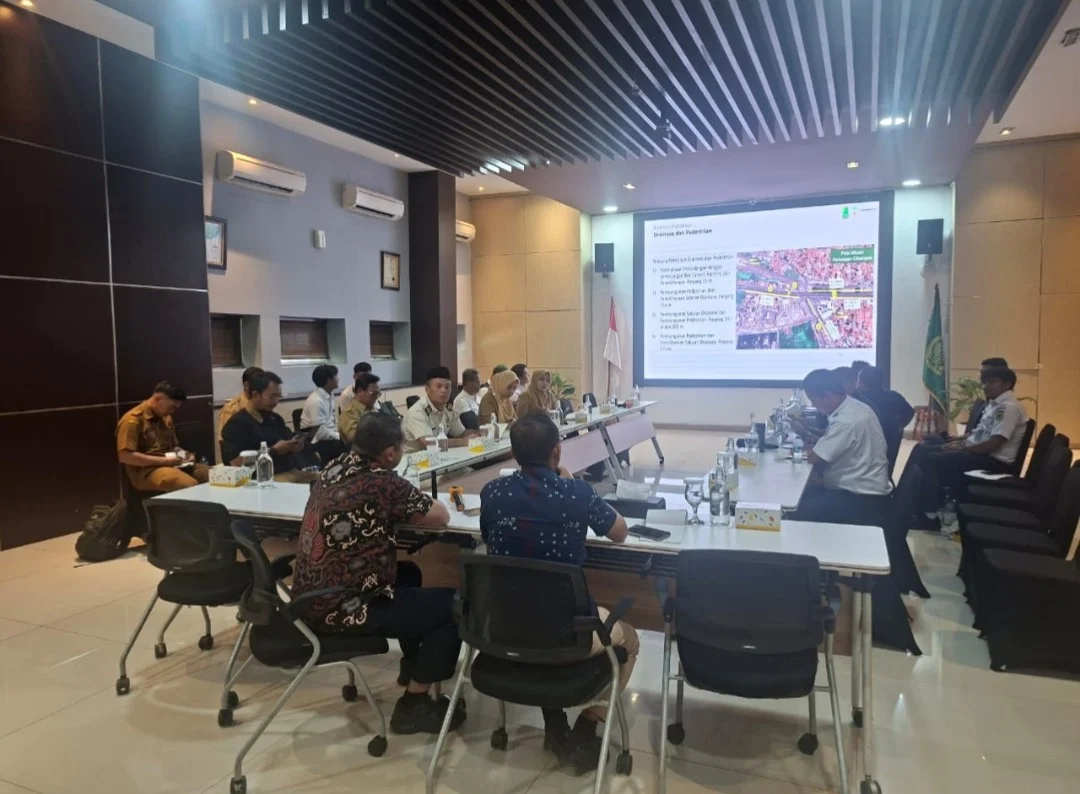 Penertiban Bangunan Liar di Cikampek: KAI dan Pemda Karawang Bersinergi Wujudkan Kawasan Publik Aman dan Nyaman