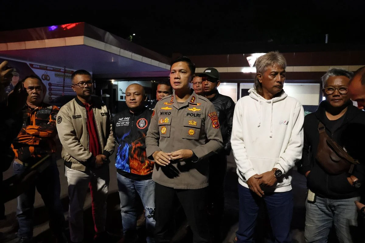 Polisi Tangkap Tiga Orang Terkait Bentrok, Polsektro Menteng Digeruduk Massa