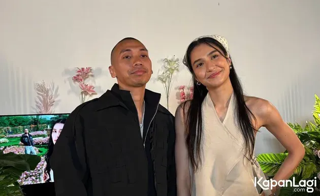 Rayi Putra dan Mikha Tambayong Rilis 'Jalan Tengah': Lagu Perpisahan yang Dewasa dan Penuh Makna