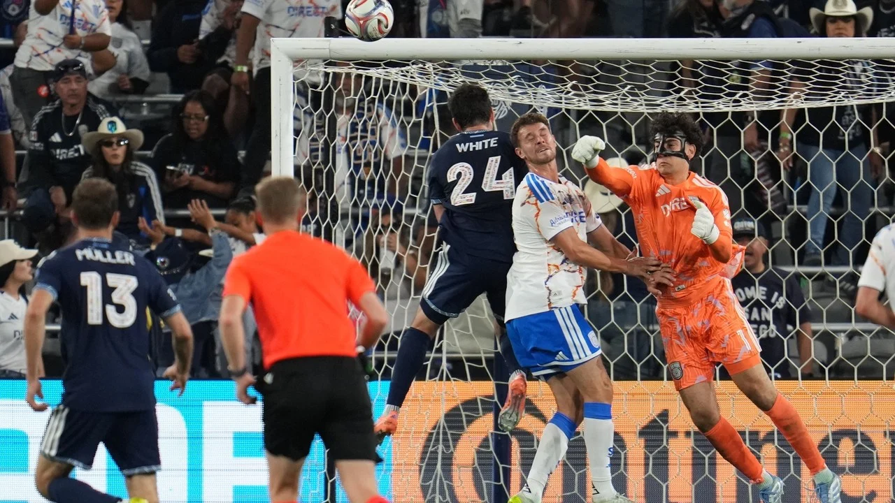 Brian White Cetak Gol ke-100 MLS, Whitecaps Pesta Gol ke Gawang San Diego FC
