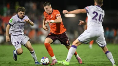 Brisbane Roar vs Perth Glory: Tuan Rumah Pesta Gol di Babak Pertama, Glory Tertinggal 2-0