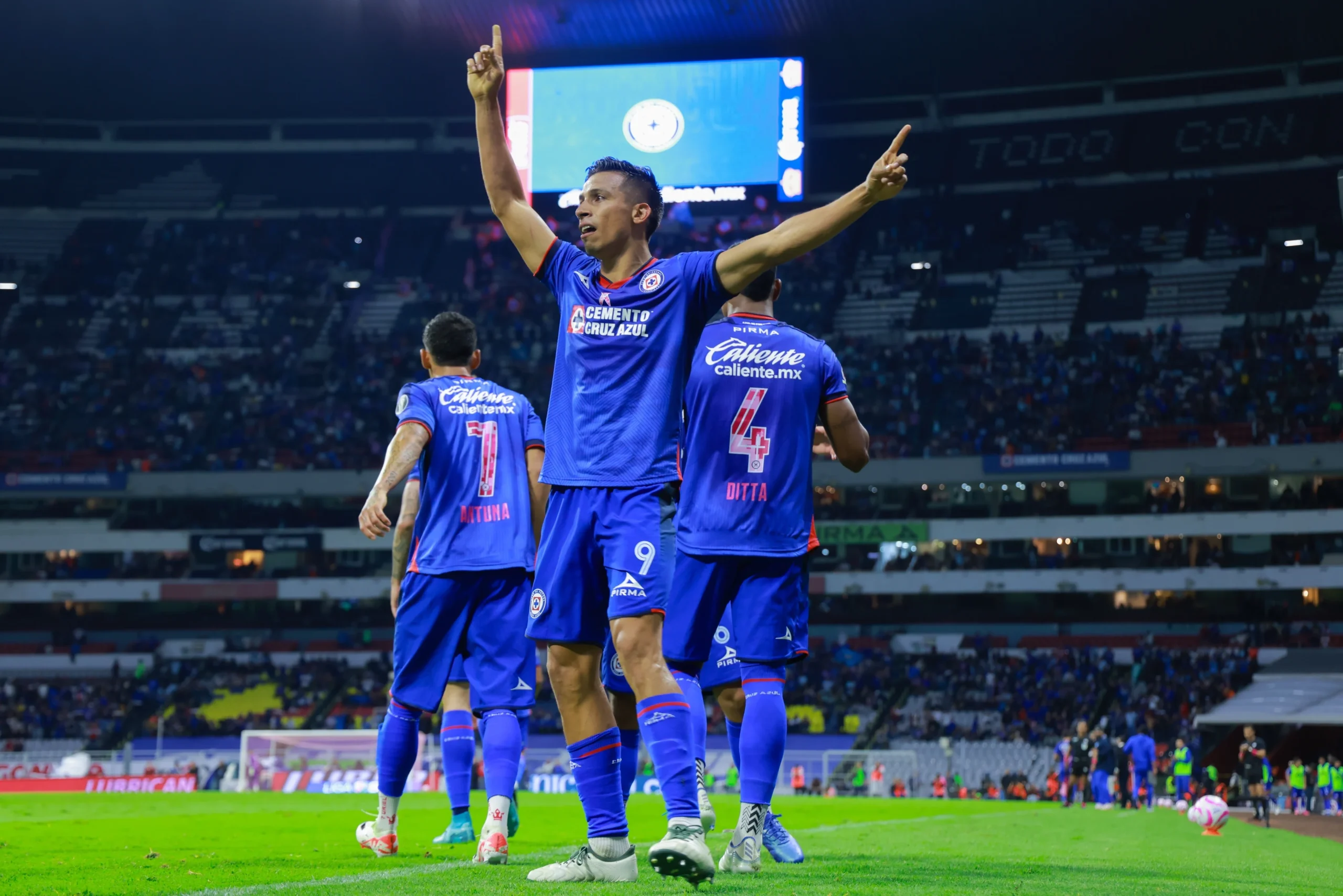 Cruz Azul Hancurkan Juárez 5-0, Sejarah Baru Empat Gol Pemain Meksiko Tercipta