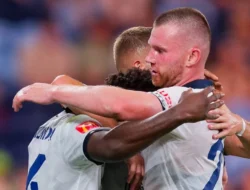 Drama Enam Gol di Sydney Olympic Park: Sydney FC Dua Kali Unggul, Adelaide United Selamat Berkat Gol Olimpico