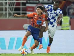 Kondisi Gabriel Mutombo Jadi Tanda Tanya Jelang Laga Krusial Persib vs The Cong-Viettel