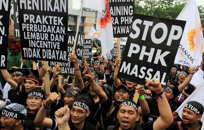 Geger PHK Massal dan Isu Pemutusan Internet, Pekerja Diminta Tak Gegabah