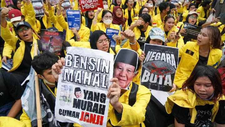 Gema Tuntutan Demo Hari Ini: Dari Tritura 1966 hingga Aksi Mahasiswa 2026 di Bundaran HI