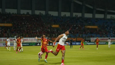 Gol Menit 89 Junior Batista Bawa Semen Padang FC ke Posisi Ketiga Klasemen