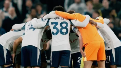 Guncangan di Frankfurt: Krösche Pergi, Tottenham Incar Striker, dan Bayang-Bayang Kriminalitas