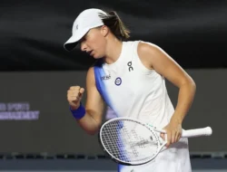 Iga Świątek Tetap Melaju ke Ningbo Meski Cedera Mengancam Karier dan Tiket WTA Finals
