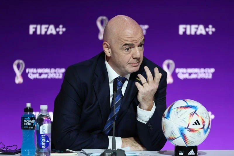Infantino Minta Maaf Usai Gagal Privatisasi Piala Dunia, Tekanan dari UEFA Makin Kuat