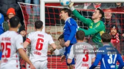 Koln vs Schalke 04 Berakhir Tanpa Gol, Legenda FC Köln Murka dan Fans Desak Pelatih Mundur