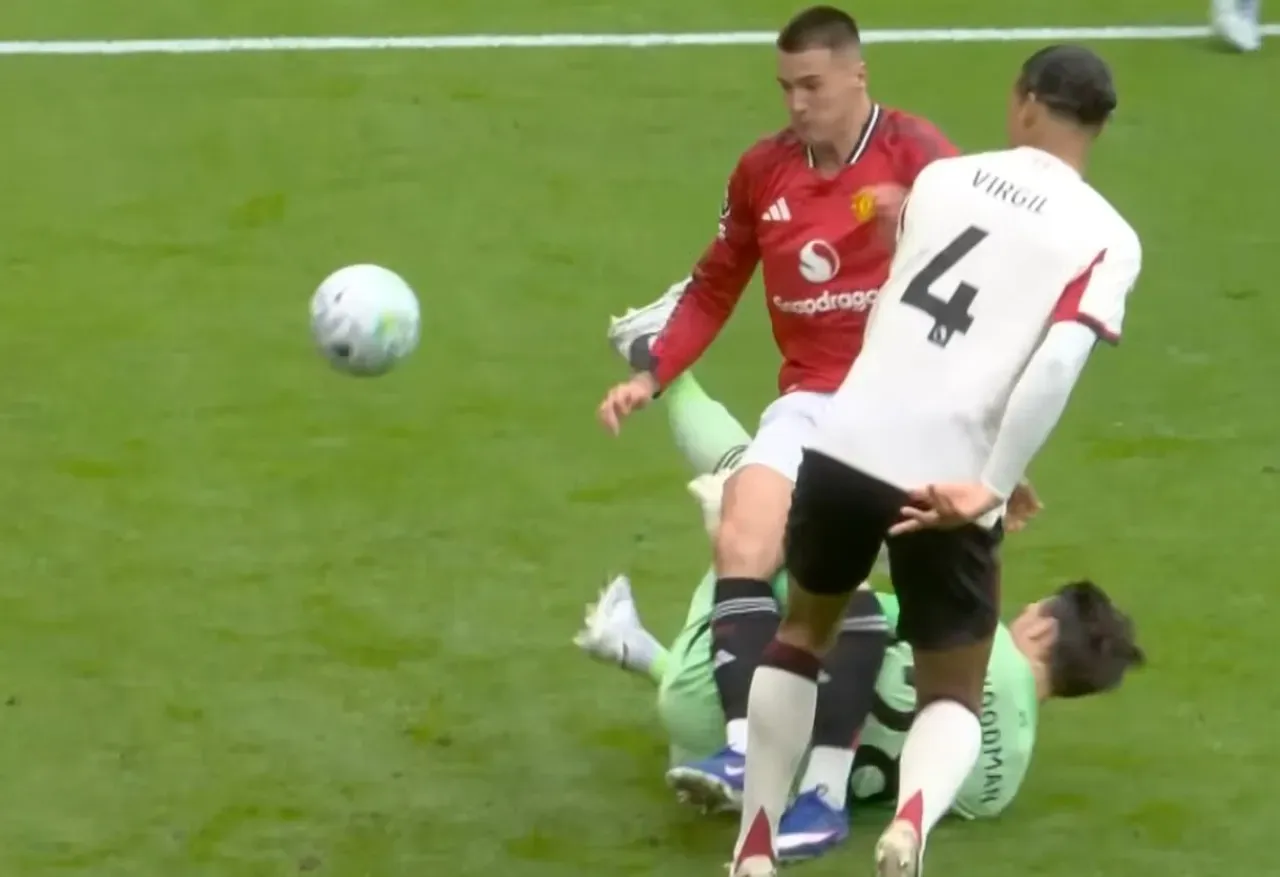Krisis Sesko dan Tekanan Carrick: MU Bidik Thuram, Kai Rooney Bersinar
