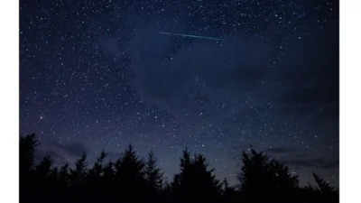 Langit Oktober 2026: Hujan Meteor dan Cuaca Ekstrem Siap Hiasi Indonesia