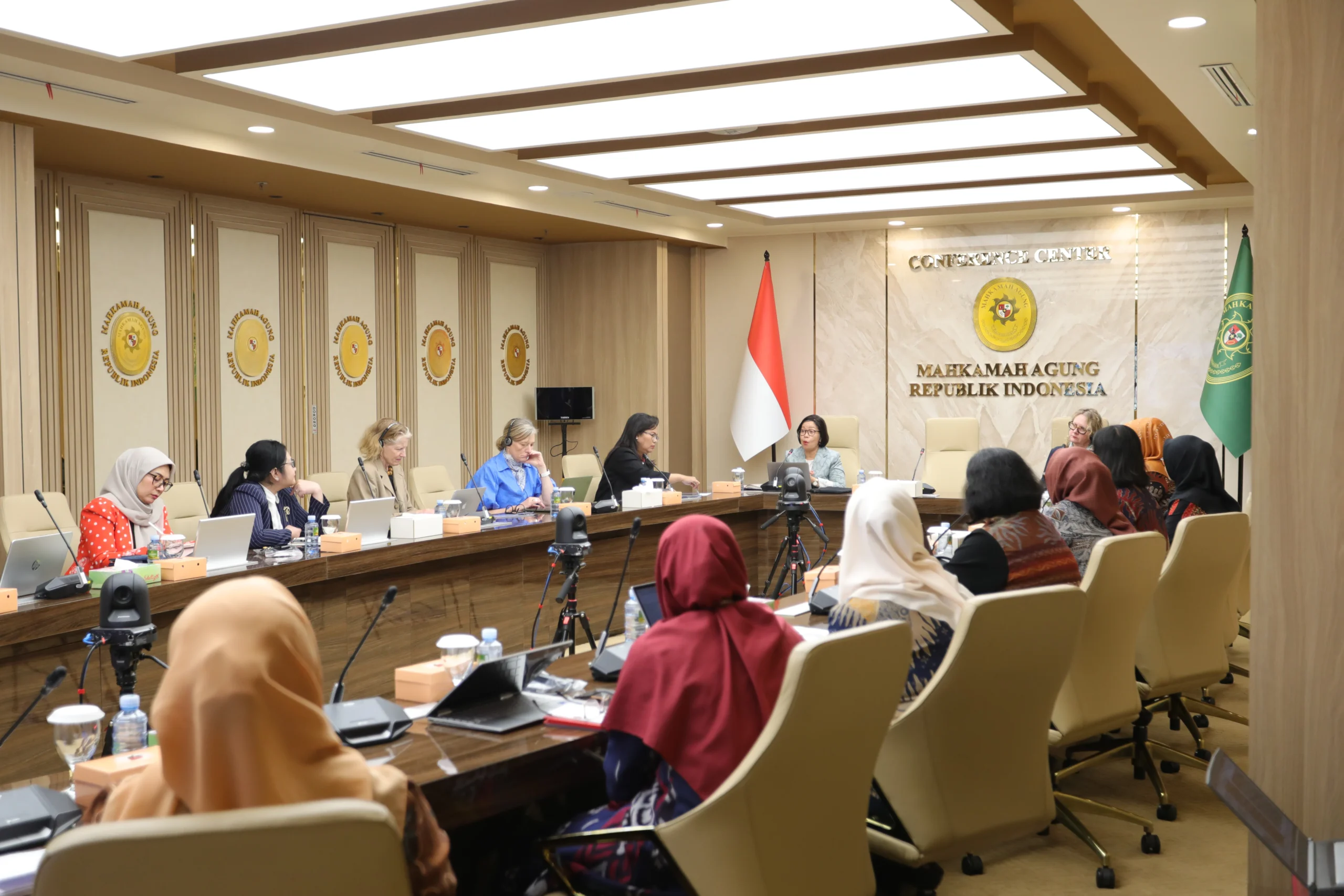 Mahkamah Agung di Pusat Keadilan: Dari Seleksi Hakim Hingga Perlindungan Konsumen dan Buruh