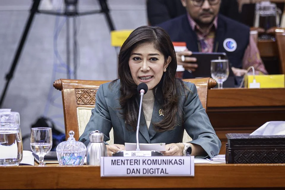 Menteri Komdigi Ditinggal Stafsus, Menteri PMK Finalisasi Pendidikan Gratis, Menteri Lingkungan Dorong Pemilahan Sampah
