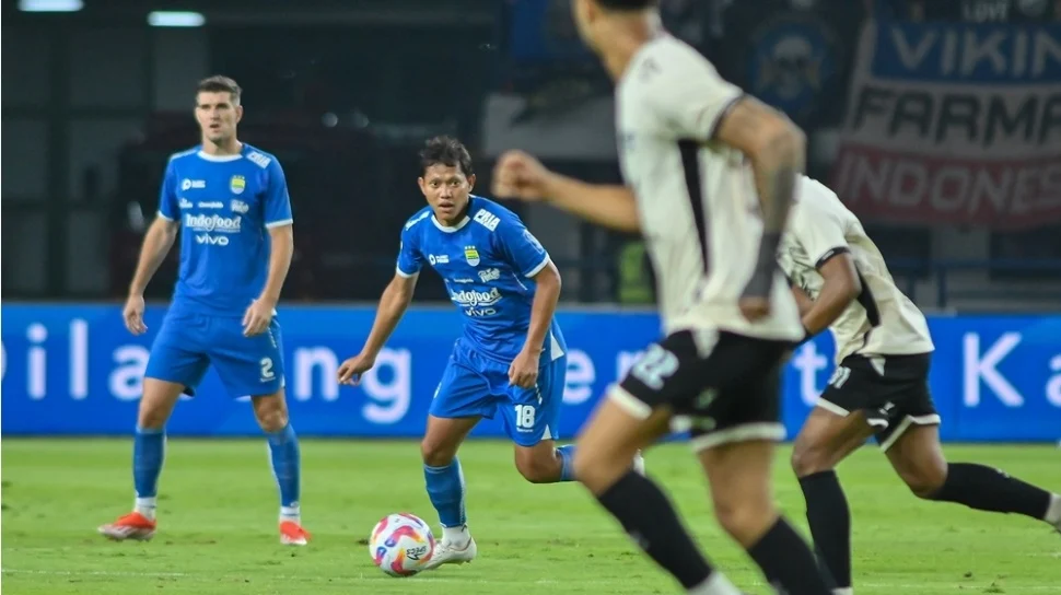 Persib Bandung Vs Persik Kediri: Klok Waspadai Macan Putih, Beckham Putra Siap Unjuk Gigi di Si Jalak Harupat