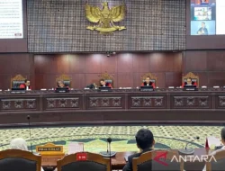 Polemik Ijazah Gibran Memanas: Denny Indrayana Desak Sikap Presiden, Golkar Tolak Pansus