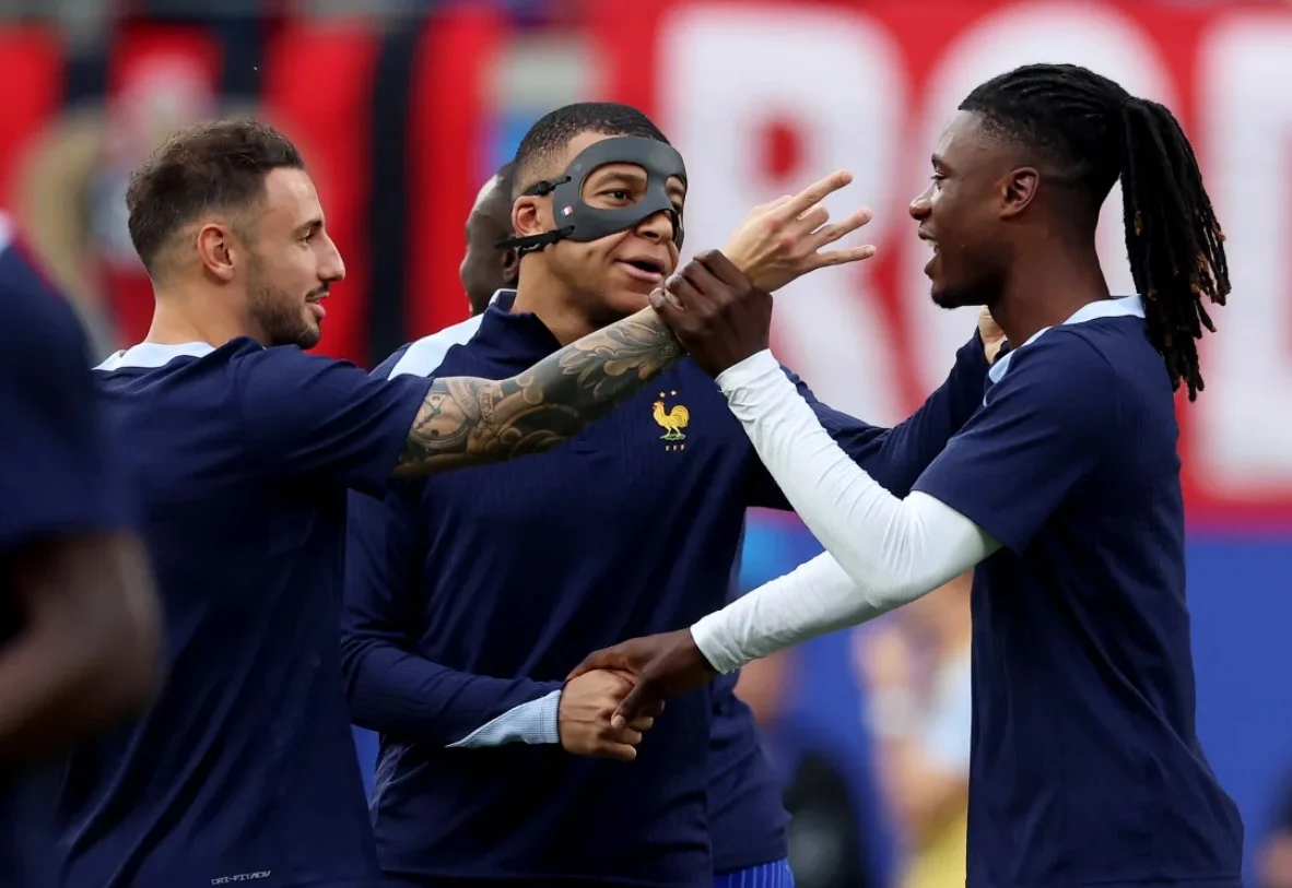 Prancis Comeback Spektakuler, Hajar Belgia 4-1 di Stade de France