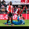 PSV vs Feyenoord: Drama 1-1, Suporter Baku Lempur, dan Sorotan Tajam untuk Geertruida