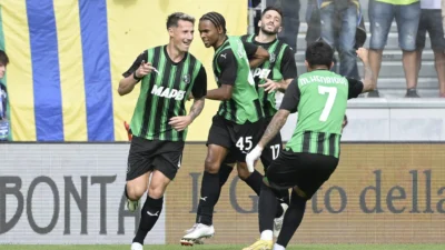 Raimondo Cetak Hat-trick, Frosinone Pesta Gol ke Gawang Sassuolo