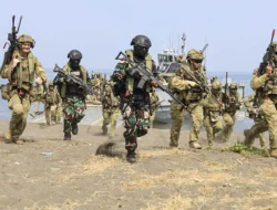 Ribuan Prajurit TNI dan Australia Gelar Latihan Pendaratan Amfibi di Situbondo, Libatkan TNI AU Beri Dukungan Udara