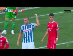SC Heerenveen Pesta Gol di Kandang, Mees Hilgers Masih Menanti Debut