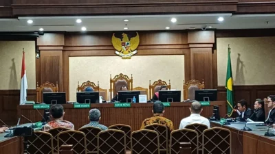 Sederet Kisah Direktur di Pusaran Hukum dan Bisnis: Dari Cek Kosong Rp7,8 Miliar hingga Pergantian Dirut Indofarma