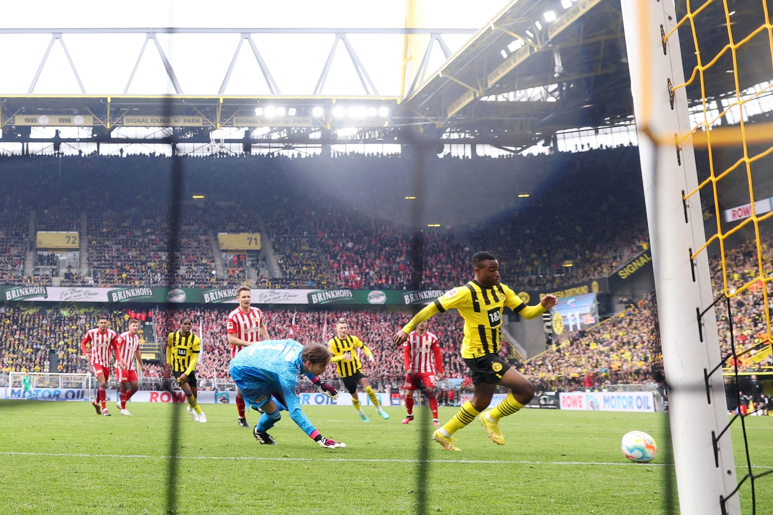Union Berlin vs Dortmund Berakhir Tanpa Gol, BVB Kehilangan Karetsas dan Kejutan di Bangku Cadangan