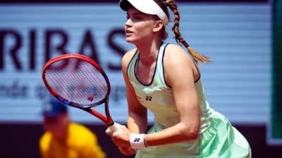 Elena Rybakina Takluk Cedera Leher Usai Pastikan Peringkat 1 Dunia: Final WTA Tetap Jadi Prioritas